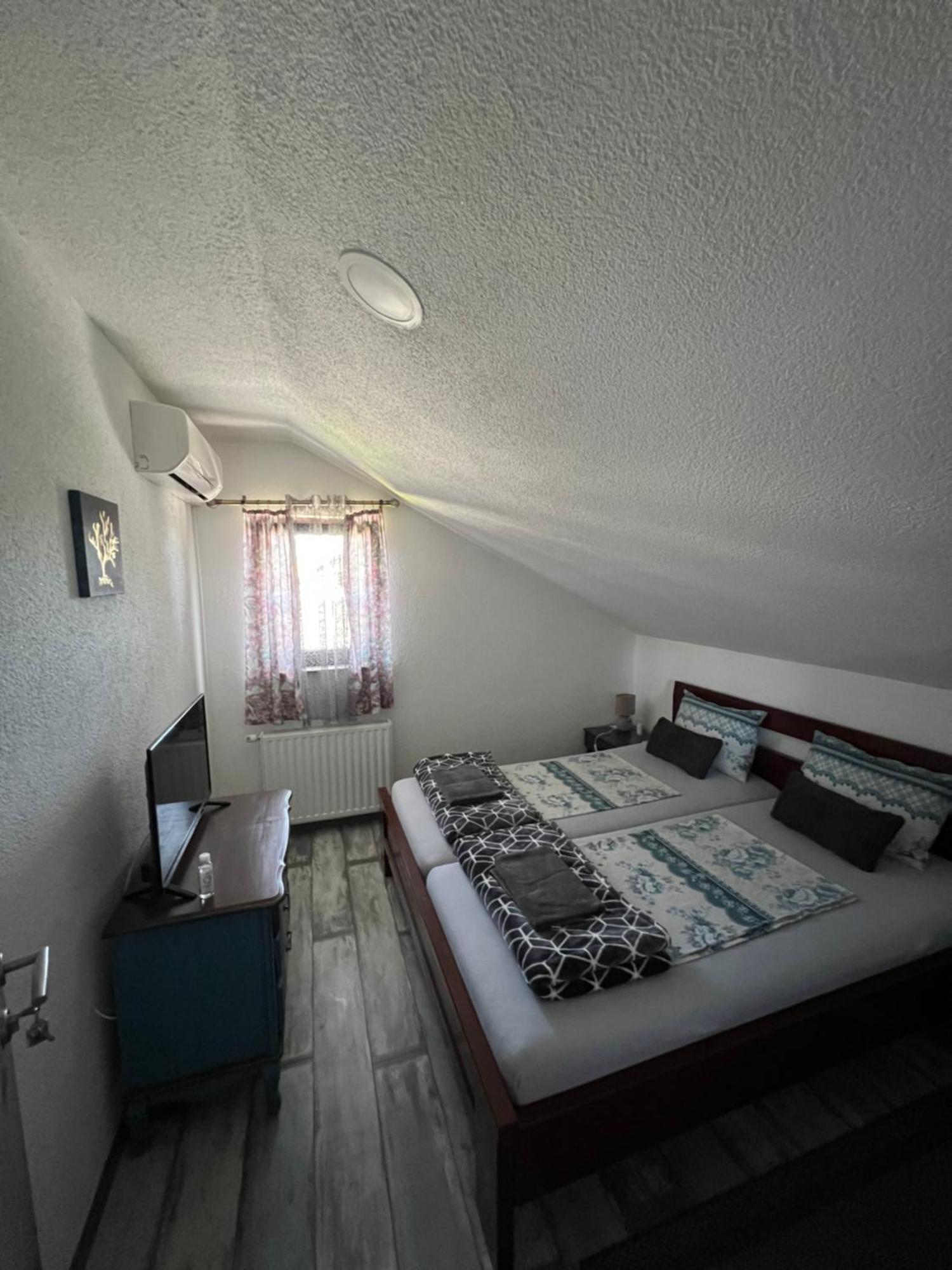 Prenociste-Sobe-Rooms-Aman Bihać Exterior foto