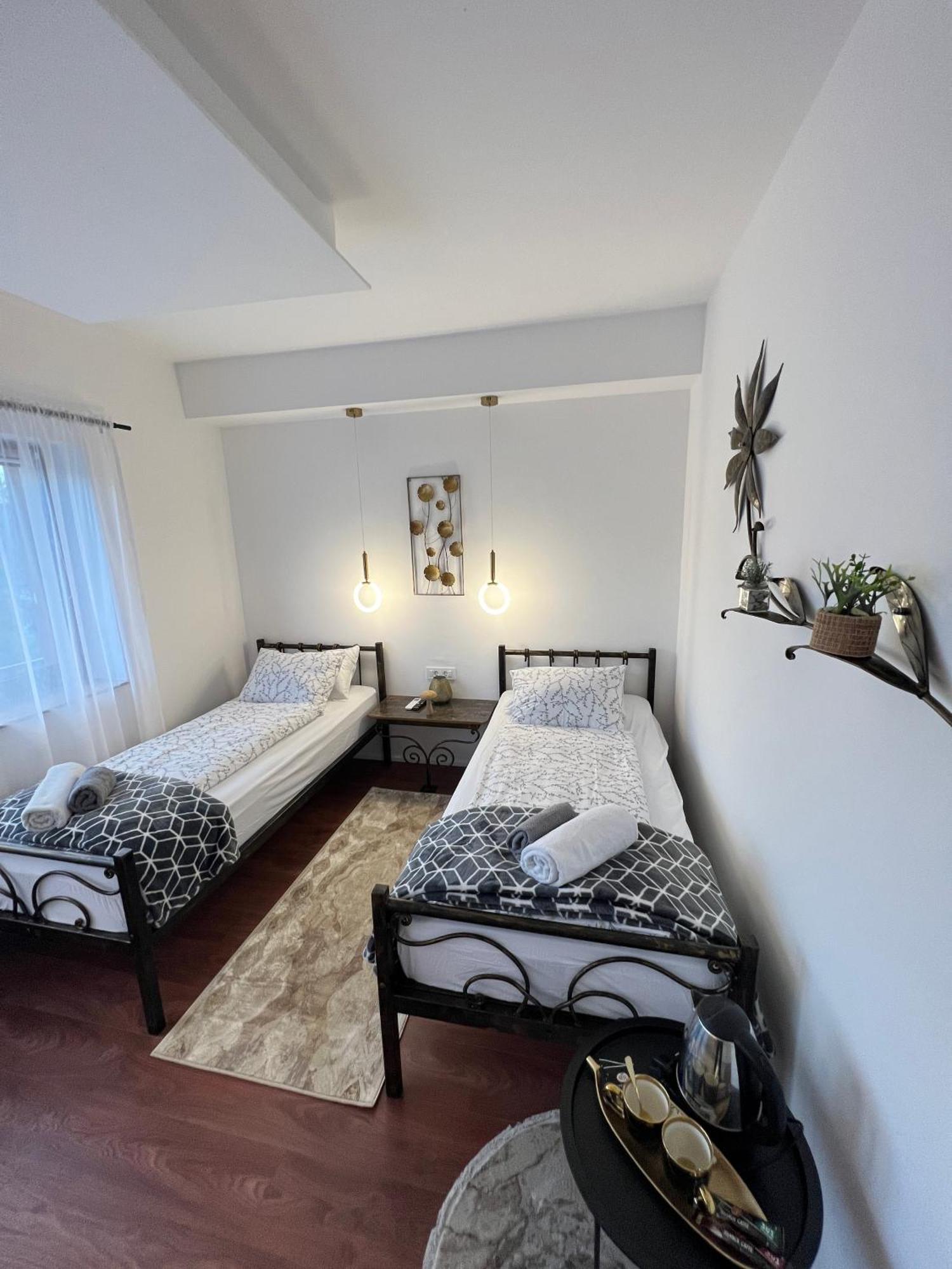 Prenociste-Sobe-Rooms-Aman Bihać Exterior foto
